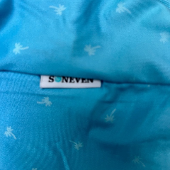 Soneven NWT Palm tree sleeveless, 1/4 zip golf polo - size M - Picture 4 of 5